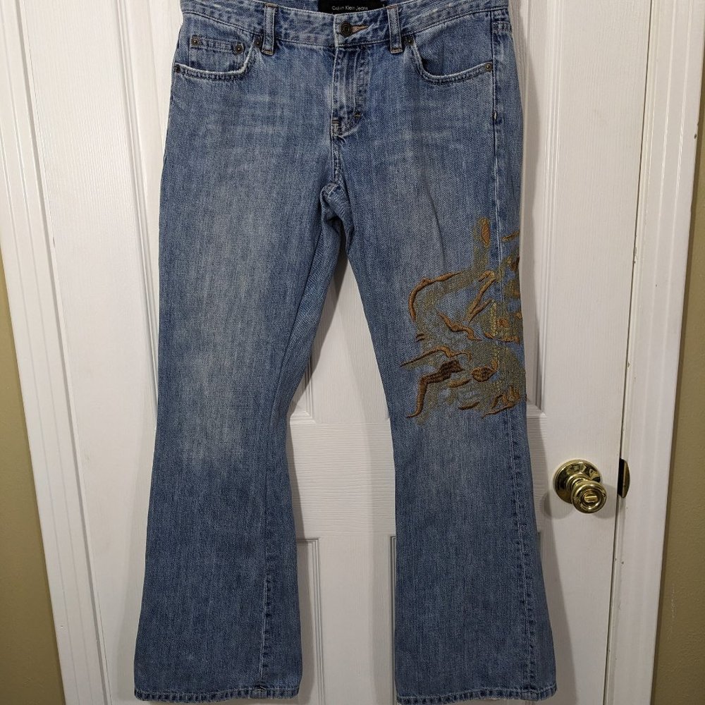 Calvin Klein Jeans Asian Embroidery Distressed Low Rise Flare Leg - size 2 - 28W